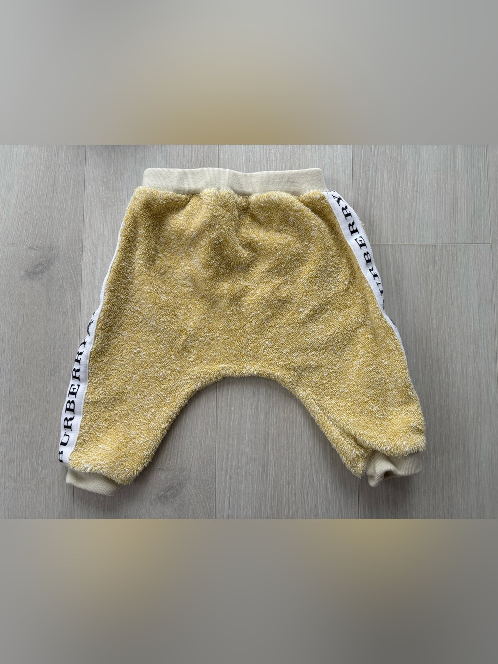 Burberry Children Yellow & Cream Knit pants